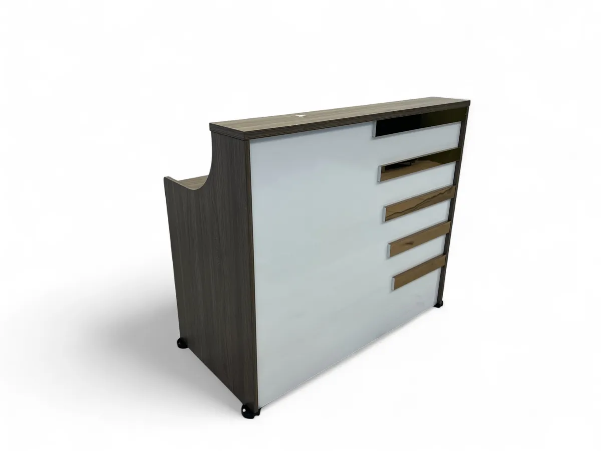 RECEPTION DESK 913